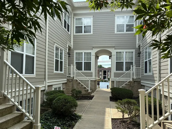 6536 Ferguson St APT E, Indianapolis, IN 46220