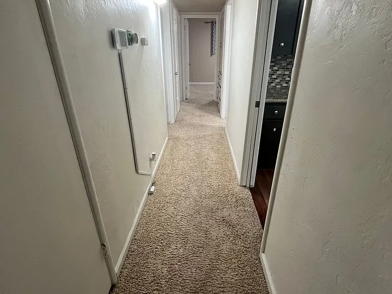 1406 W Howard Ave — Photo 12