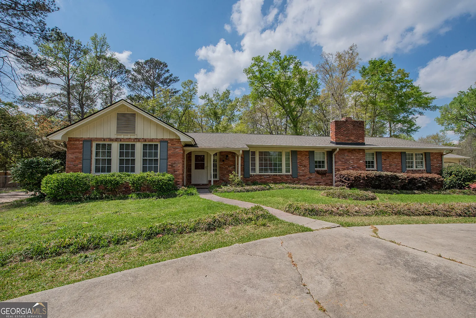 4350 Jones Rd photo 1