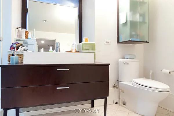 Rented by Town Residential | media 7