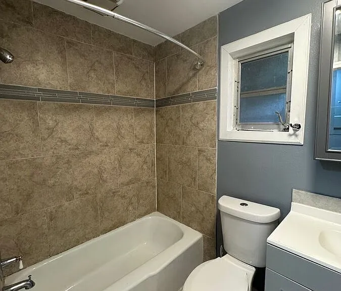 8004 N Alaska St #1 — Photo 9