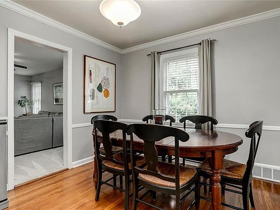 5th image of 8309 Belleview Ave