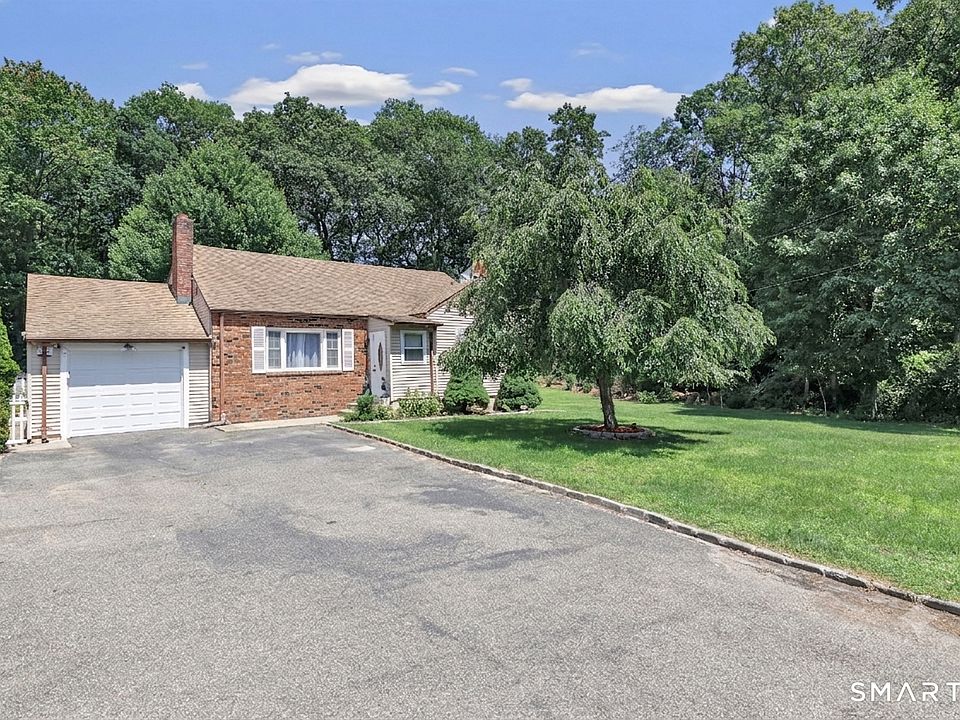 1st image of 25 North Forest Circle