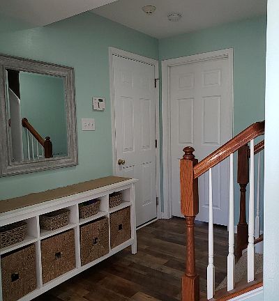 2nd image of 124 N Savanna Dr