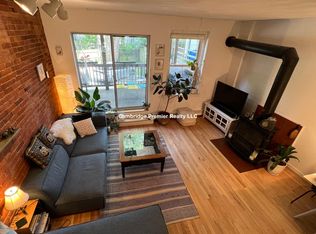 24 Bigelow St #1A, Cambridge, MA 02139