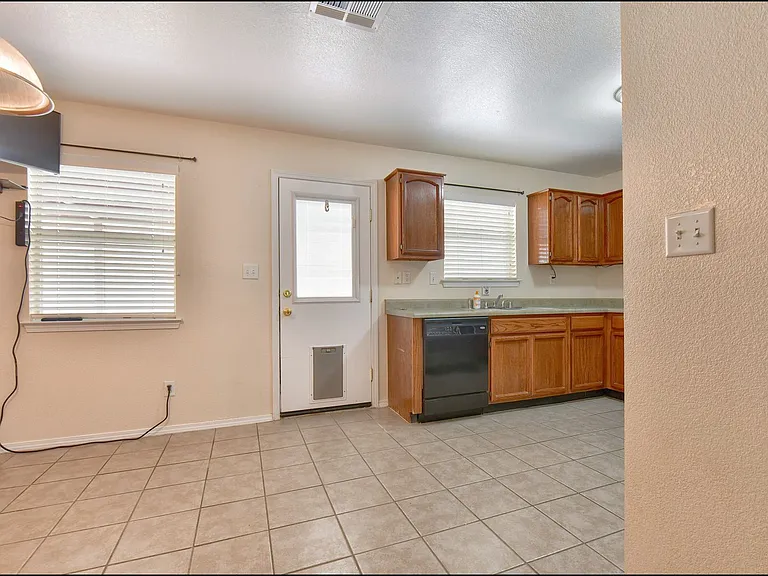 508 Covington Ridge Way — Photo 12