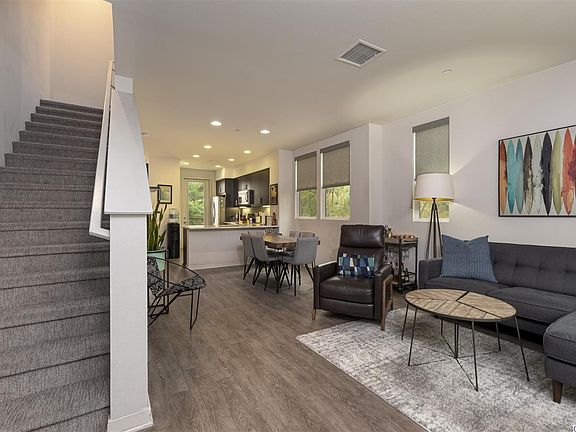 3rd image of 3941 Eagle Rock Blvd Unit 37