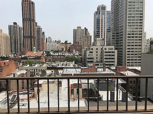 5th image of 420 E 80th St Ph D