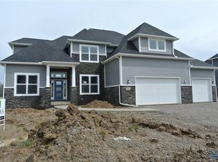 115 Taylors Mill Cir, Perrysburg, OH 43551