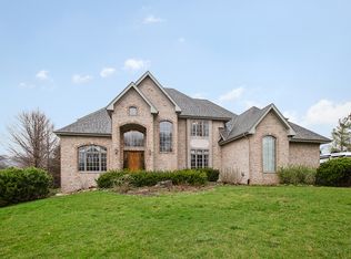 16430 S Kensington Dr, Homer Glen, IL 60491