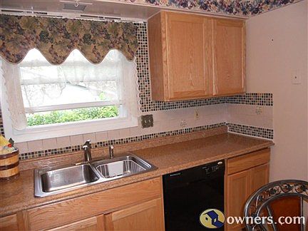 "Customized kitchen"