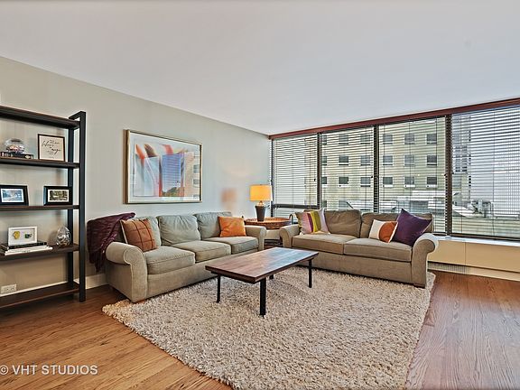 4th image of 2800 N Lake Shore Dr APT 615
