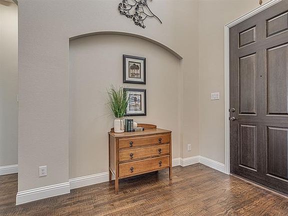 4th image of 2840 Eastminster Dr