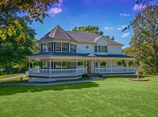 997 Town Branch Rd, Charlotte, TN 37036