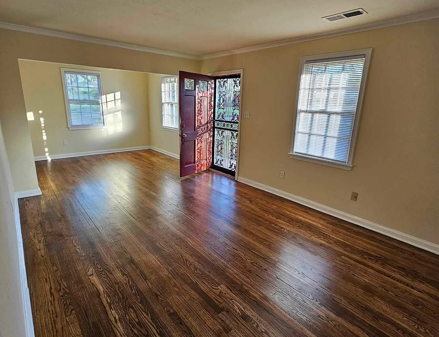 3 bed, 1330 sqft, $1,395 — Photo 4