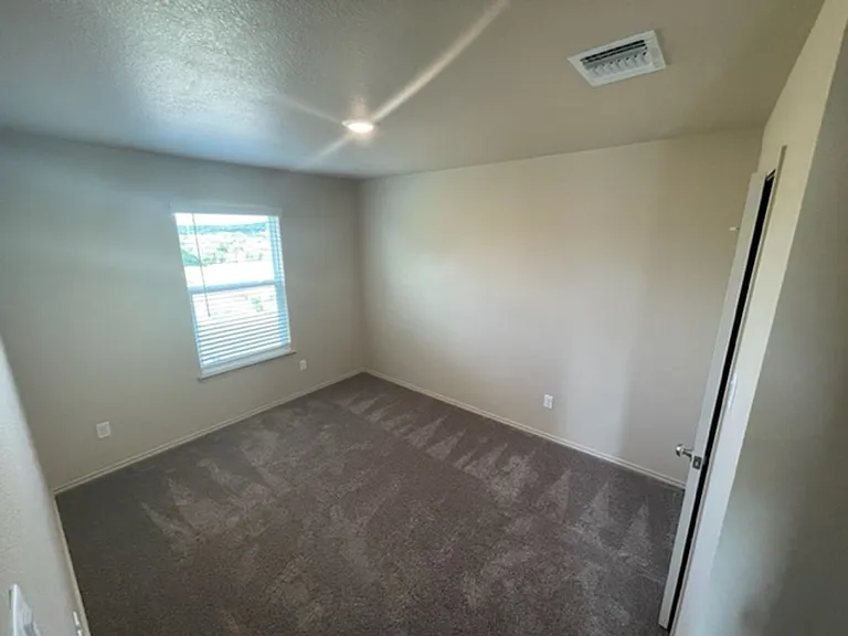 1701 Montell St — Photo 10