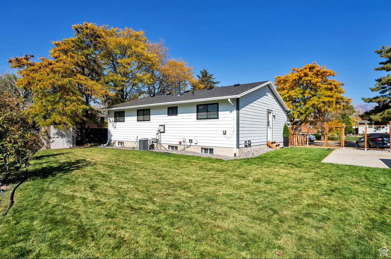 4 bed, 2200 sqft, $2,750 — Photo 4