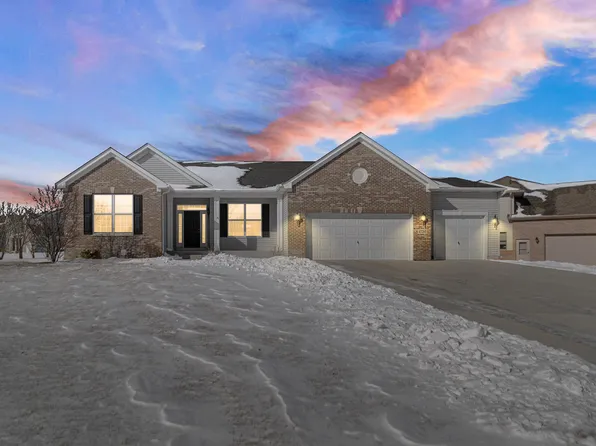 10280 California St, Crown Point, IN 46307