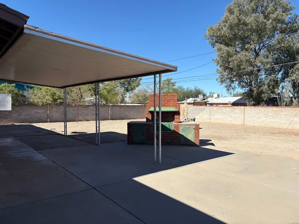 3221 E Linden St, Tucson, AZ 85716