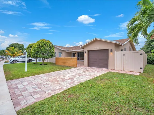 22599 SW 65th Ave, Boca Raton, FL 33428
