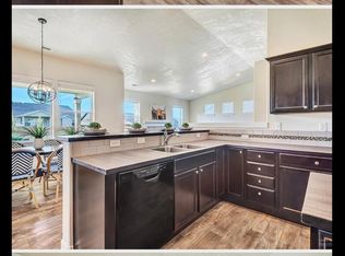 4770 SW Volcano View Way, Redmond, OR 97756