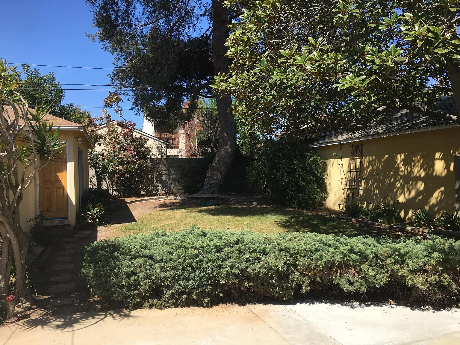 4 bed, 1750 sqft, $6,182 — Photo 2