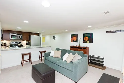 125 Kentucky Ave SE #BASEMENT Photo 1
