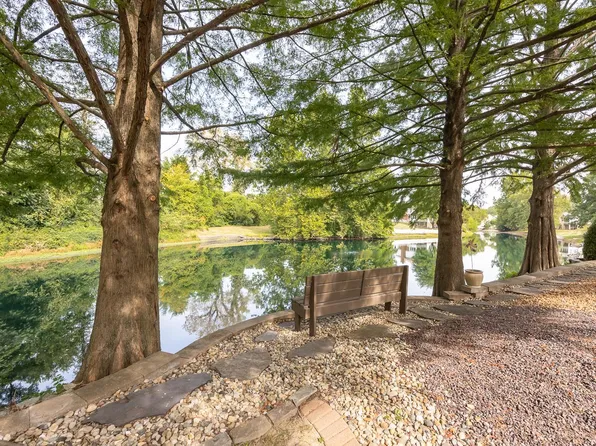305 Lockmoor St, Collinsville, IL 62234