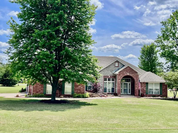 2977 W Northbrook St, Coffeyville, KS 67337