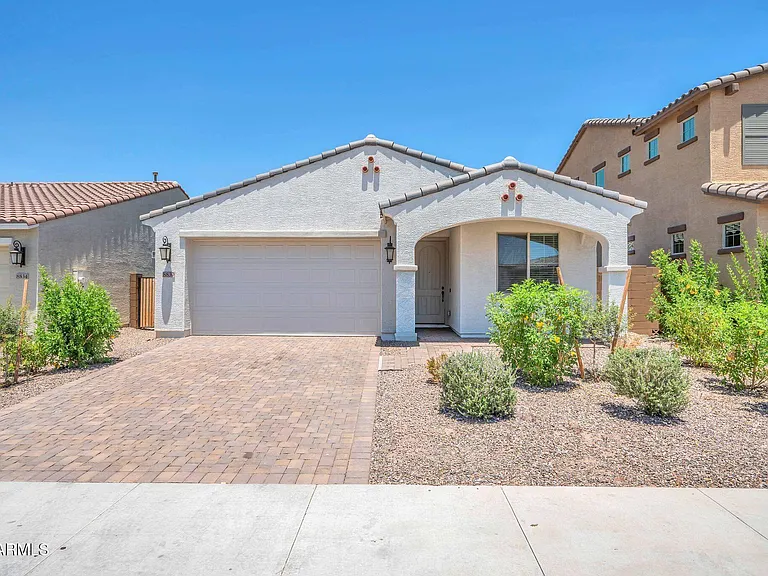 8830 W Pasadena Ave — Photo 52