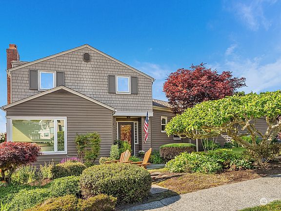 4th image of 4240 W Montfort Place