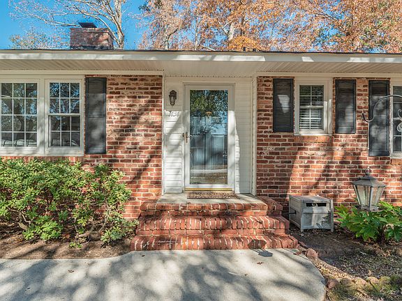 4th image of 1434 Audubon Dr SE