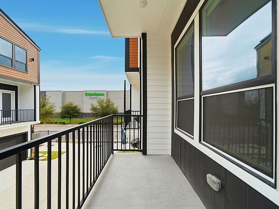 2nd image of 4013 Griggs Rd #F