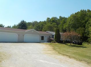 5881 N Country View Rd, Sturgeon Bay, WI 54235