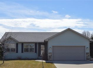 2430 Green Hills Dr, Norwalk, IA 50211