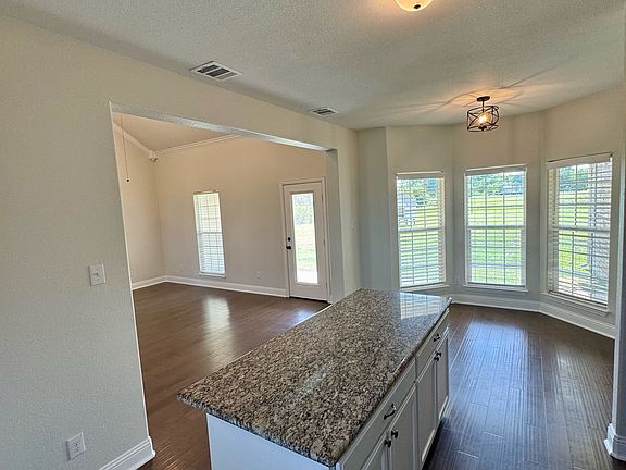 4th image of 10510 County Road 632