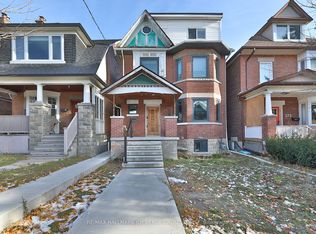 275 Lauder Ave, Toronto, ON M6E 3H5