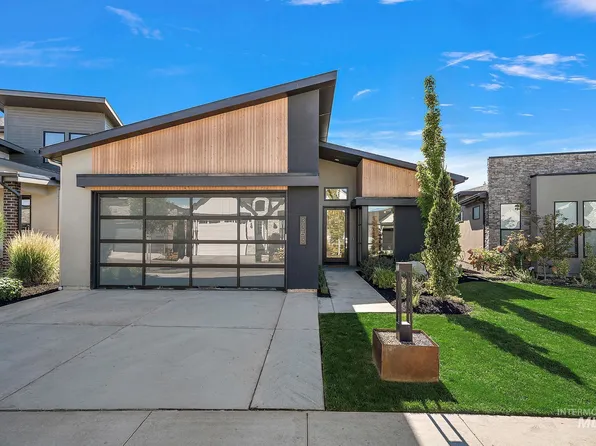 3353 S Eagle Brook Ln, Eagle, ID 83616