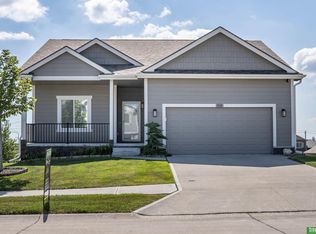 7310 N 167th St, Bennington, NE 68007