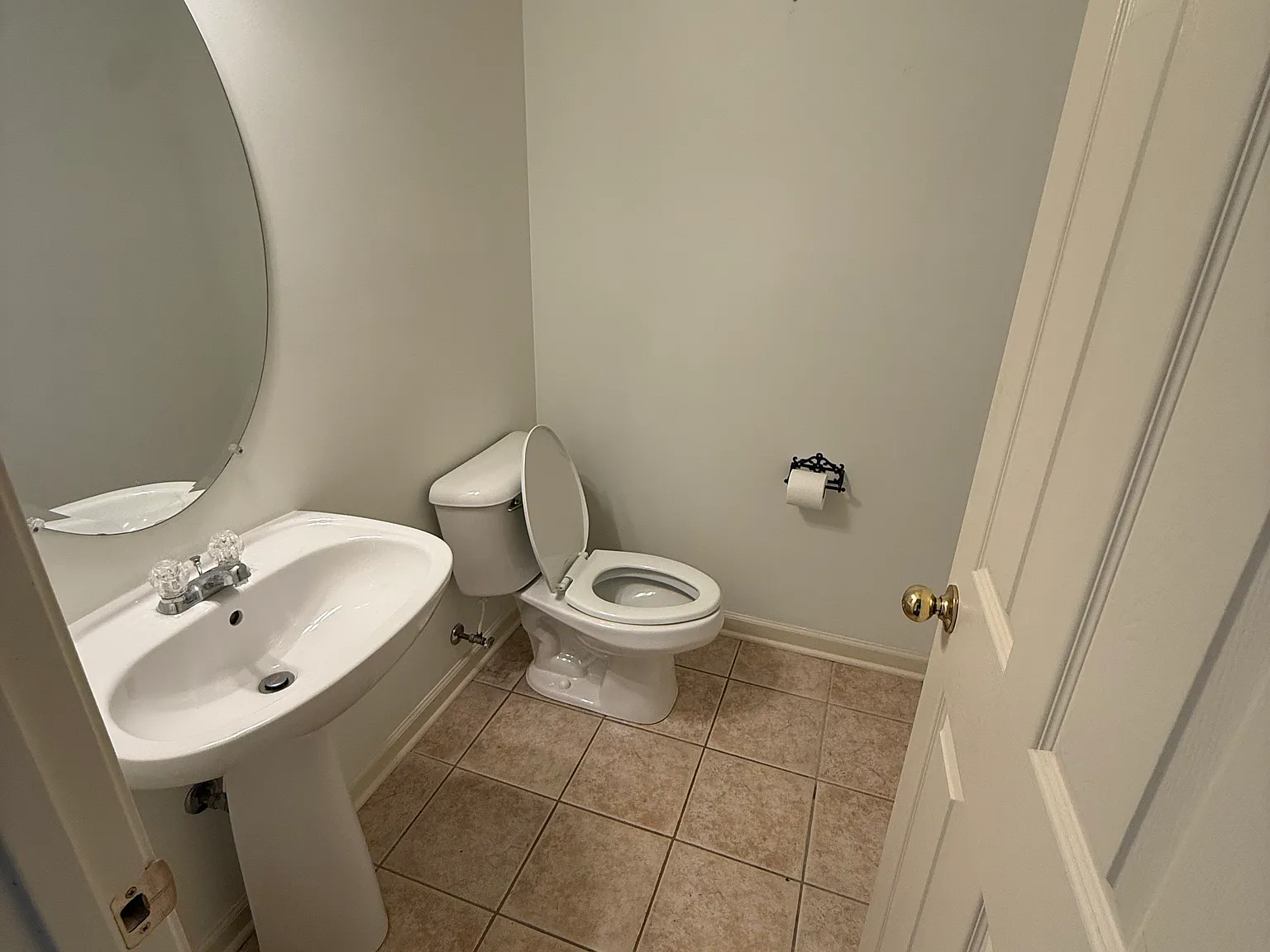 3 bed, 2.5 bath, 1625 sqft, $2,000 — Photo 3