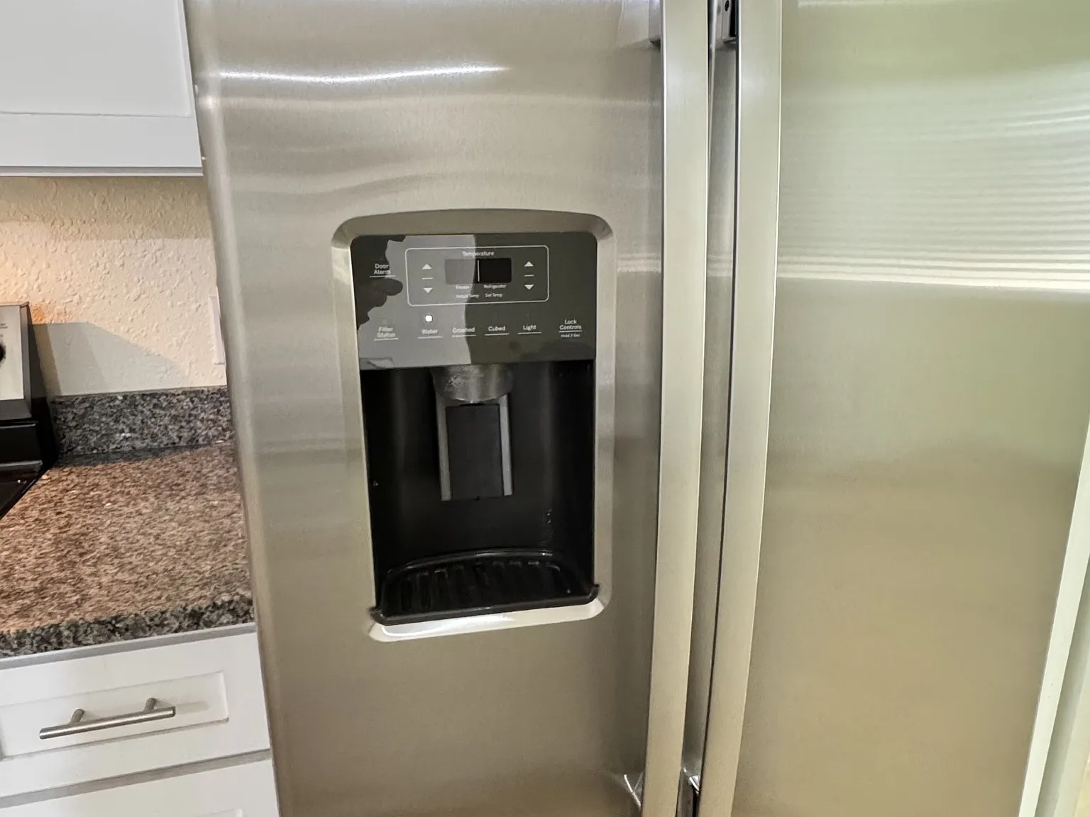 2 bed, 808 sqft, $1,395 — Photo 3