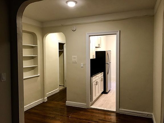3rd image of 4746 40th St APT 2C