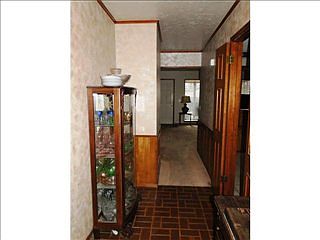 2nd image of 1211 N Okla