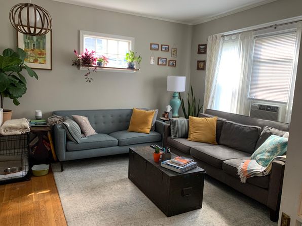 12 Saint Peter St APT 1