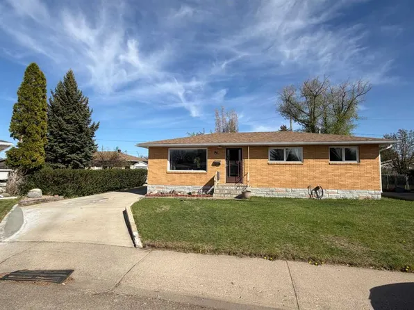 1481 NW 9th Ave NE, Medicine Hat, AB T1A 6E9