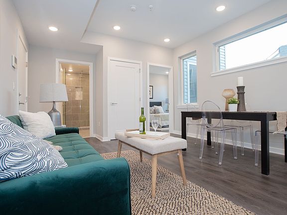 2nd image of 1534 Ridge Ave #502