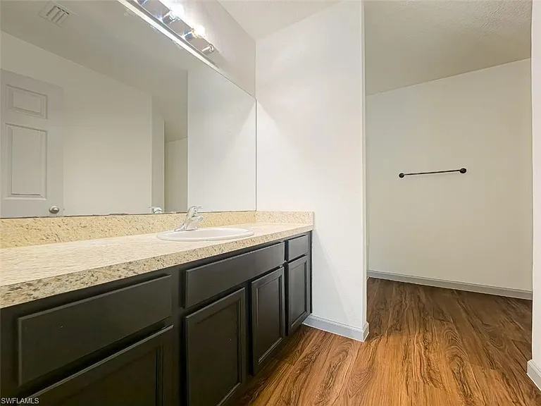 608 Islamorada Dr N — Photo 11