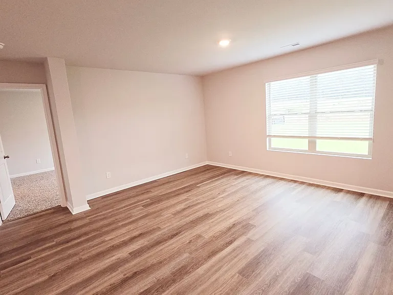 306 Belmar Way SW — Photo 3