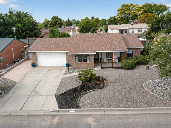 711 Stagecoach Rd SE, Rio Rancho, NM 87124