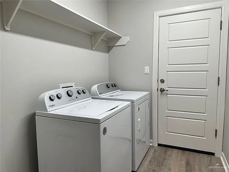 1313 Xavier Ave — Photo 17